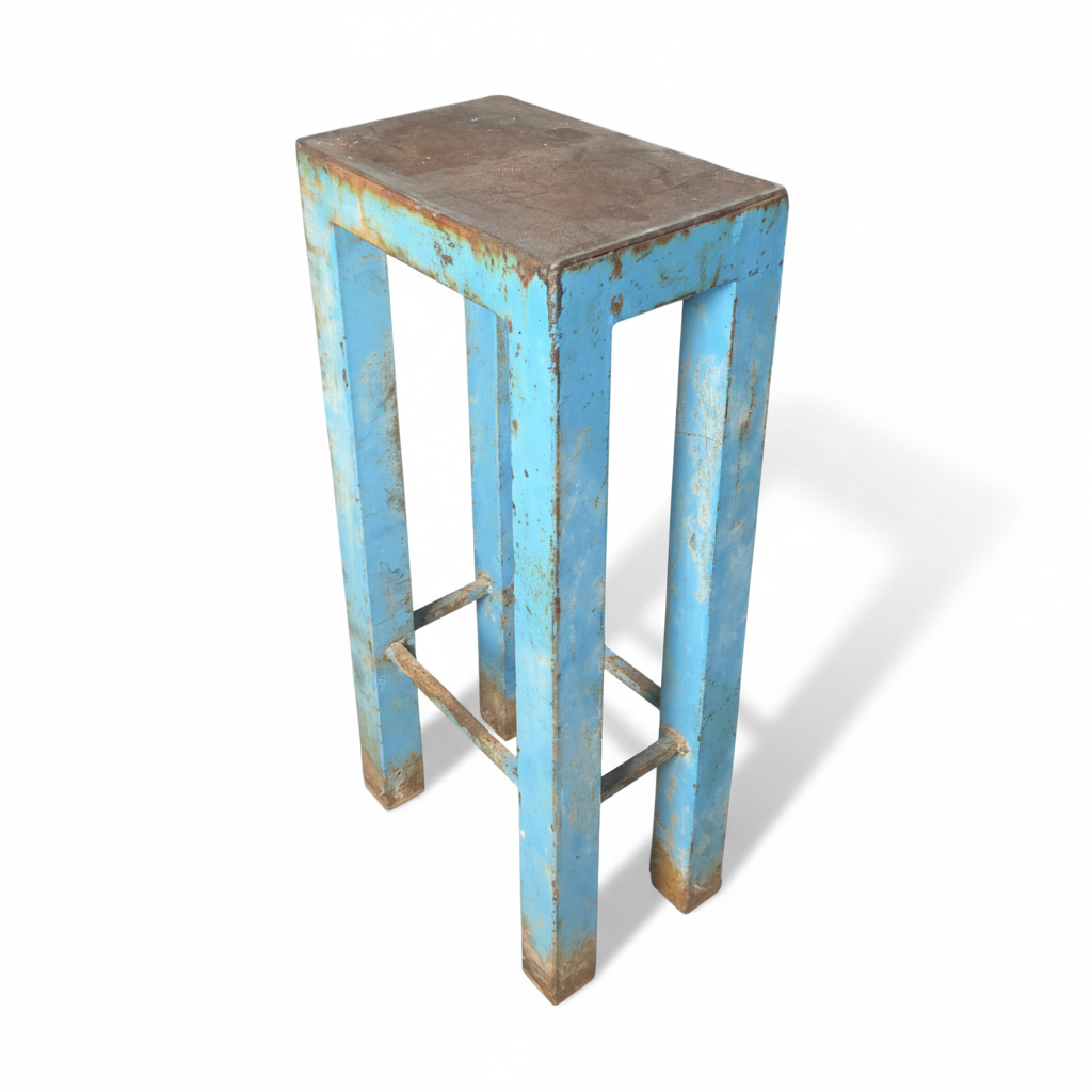 tavolino industriale in metallo azzurro